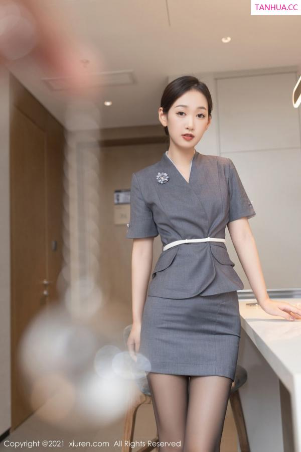 唐安琪  唐安琪的催眠主题 干练典雅的职业装第23张图片